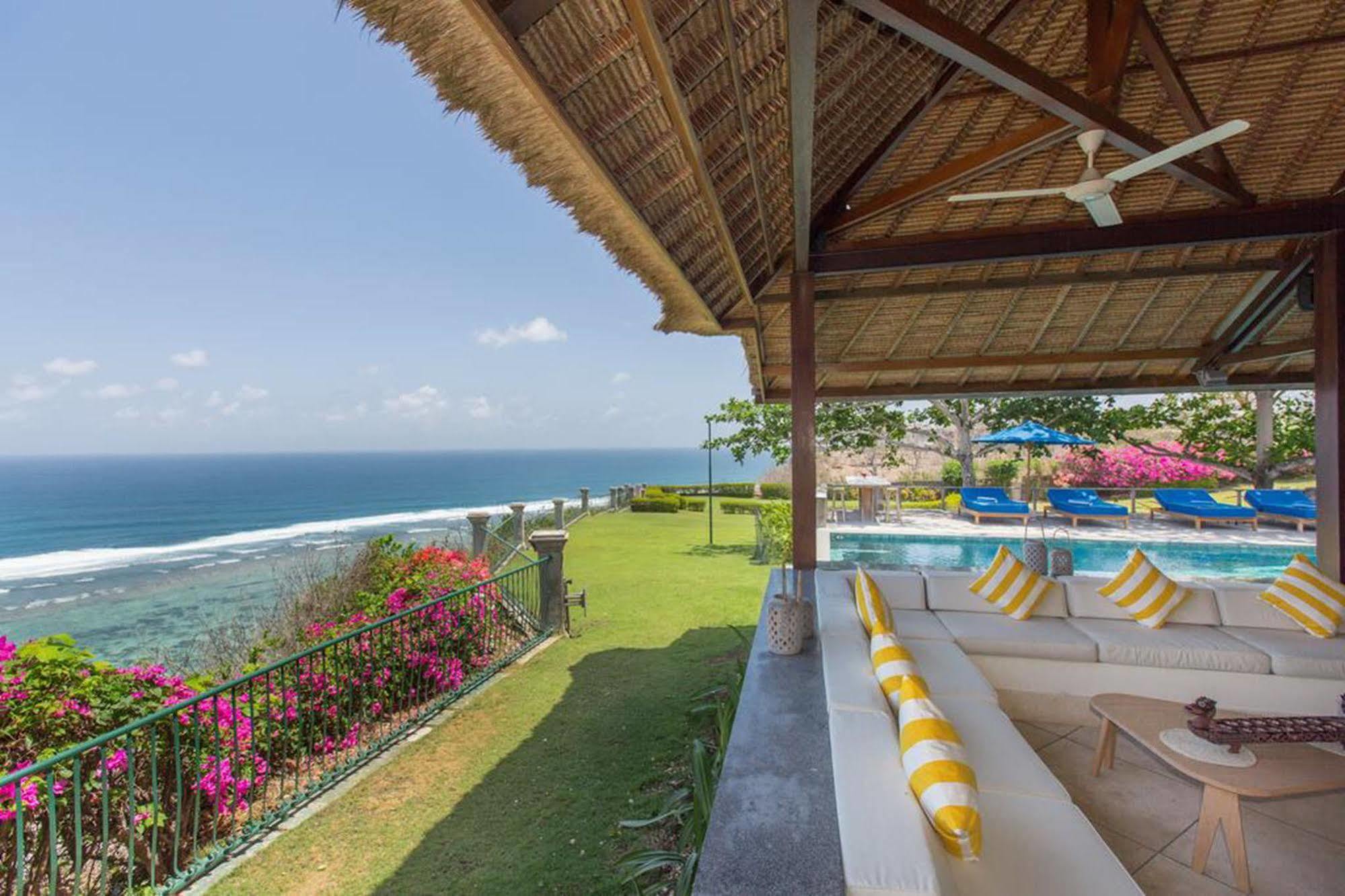 Villa Karang Putih อูงาซัน ภายนอก รูปภาพ