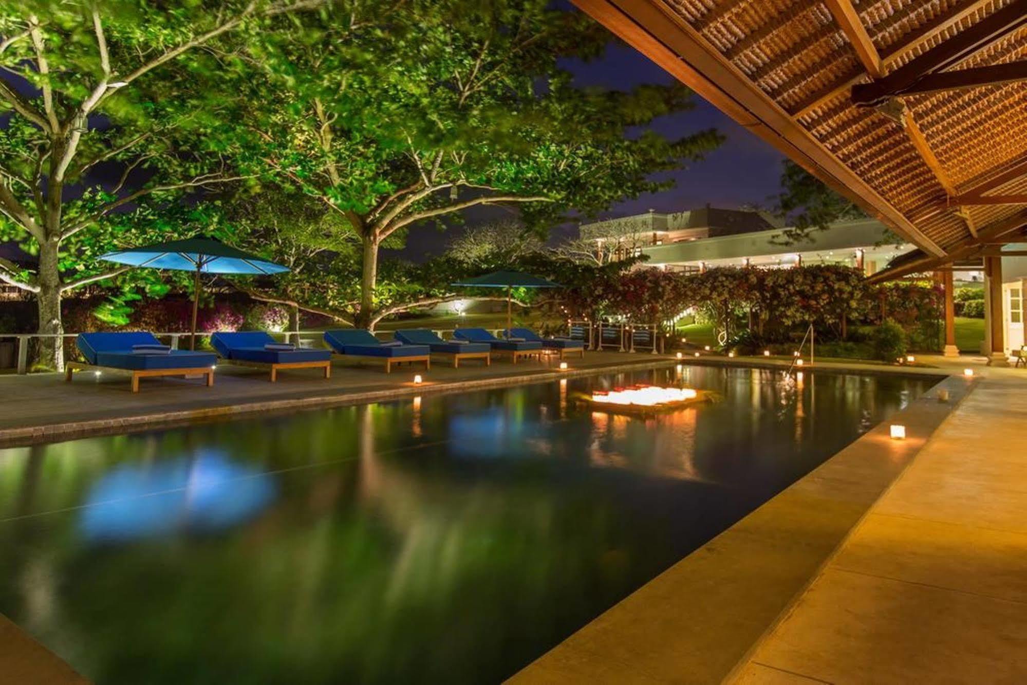 Villa Karang Putih อูงาซัน ภายนอก รูปภาพ